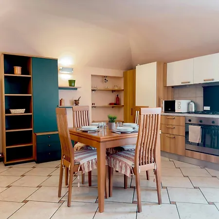 Centro Di - Nel Borgo Apartamento *